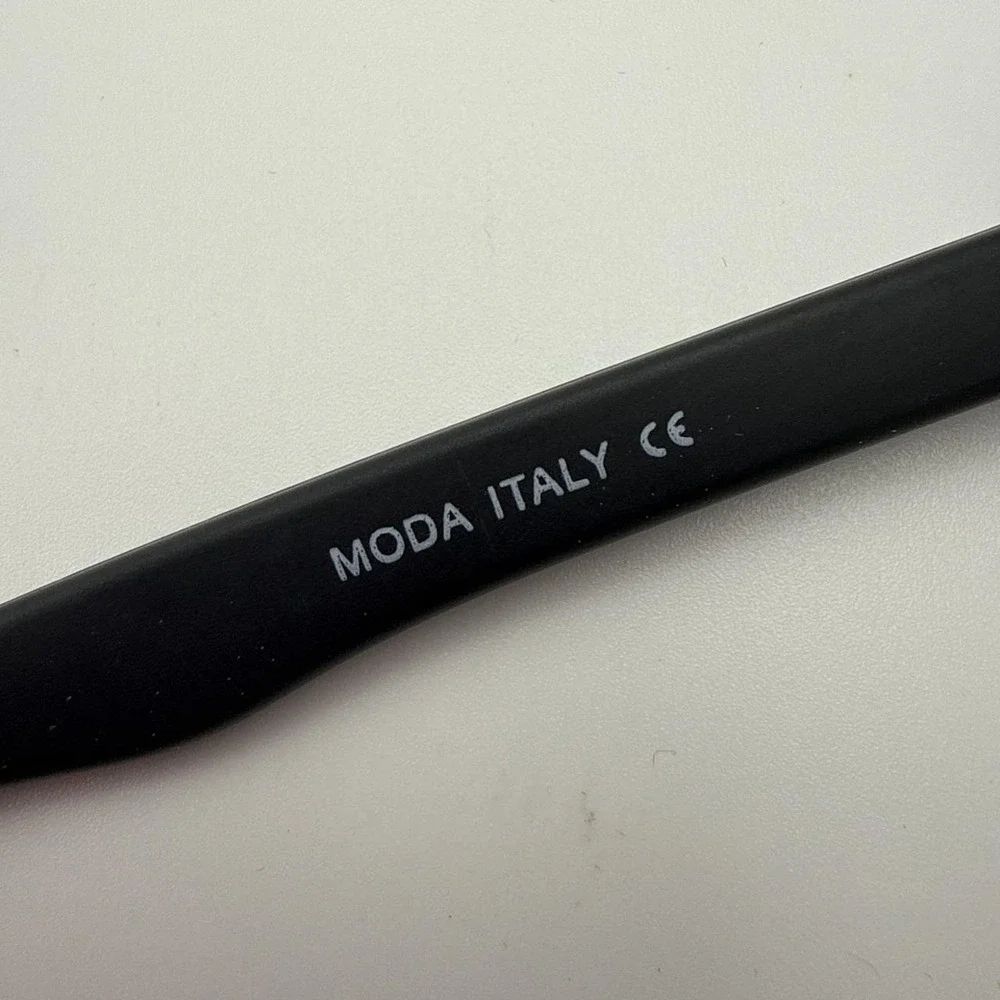 LAGOFREE Moda Italy 5116 Sunglasses -UV400 protection- Polarized Lens Black NWT